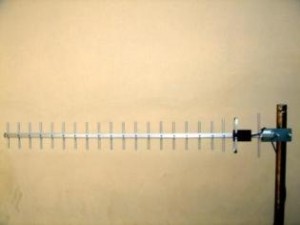 LTE 800 MHz Yagi Antenna CSG 6796018 YS